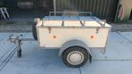 Compacte aanhangwagen met reservewiel en imperiaal, Ophalen, Gebruikt