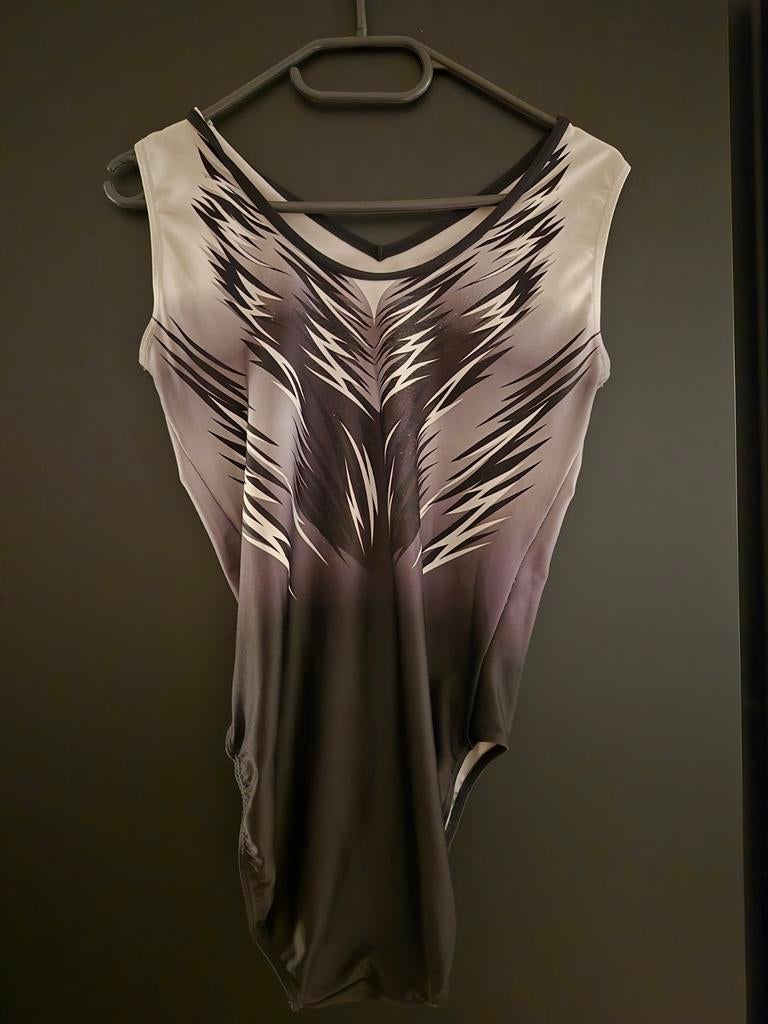 Turn of acro pakje, Sport en Fitness, Kindermaat 146 t/m 176, Ophalen of Verzenden, Turnpak(je)