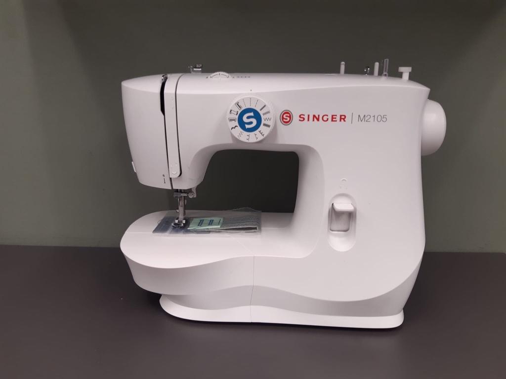 Singer M2105 naaimachine, Ophalen of Verzenden, Zo goed als nieuw, Naaimachine, Singer