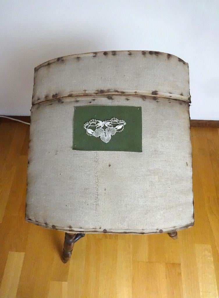 Vlaams antiek kantkloskussen met laatje +15 Brugse klosjes., Ophalen of Verzenden, Gebruikt, Kussen