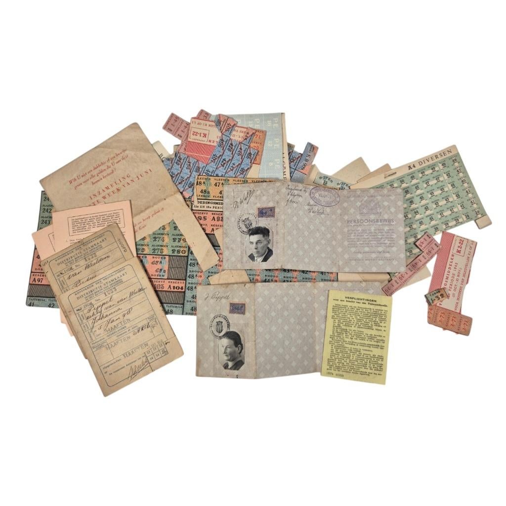 Wo2 Setje persoonsbewijzen Haaften, Verzamelen, Militaria | Tweede Wereldoorlog, -, -, Overige typen, Ophalen of Verzenden