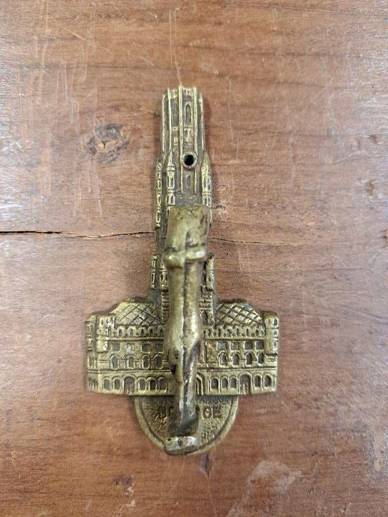 Oude bronzen deurklopper Brugge, 5x10 cm, Ophalen of Verzenden