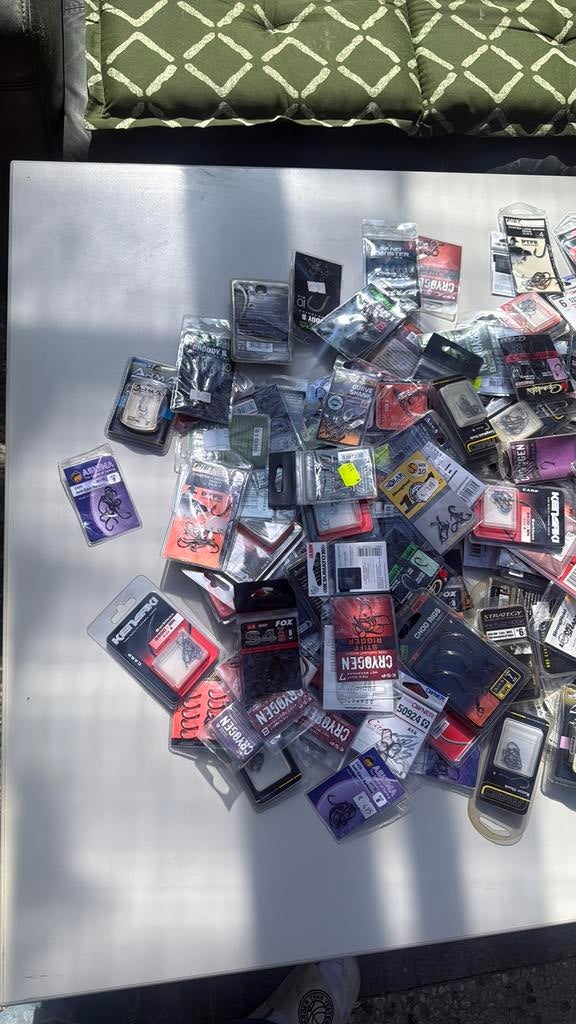 Partij van 1000 pakjes karper haken AAA merken, Ophalen of Verzenden, Zo goed als nieuw, Haak