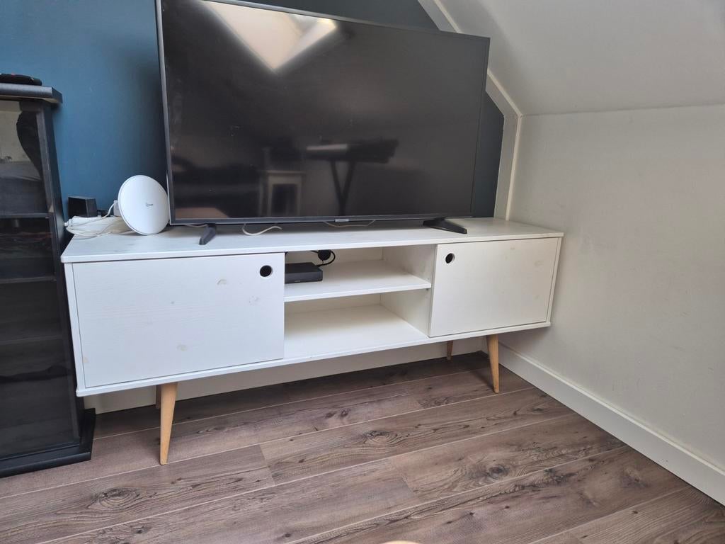 Retro TV-meubel wit grenenhout met eiken poten, Ophalen