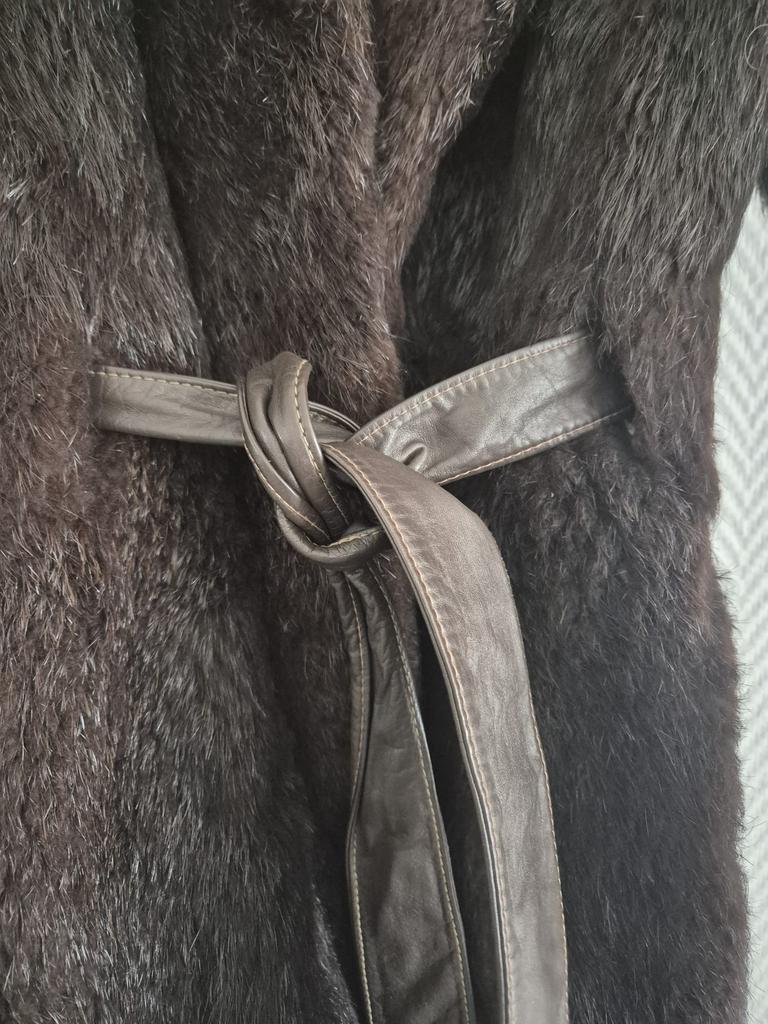 Leuke vitage bontjas, echt bont, bever bont, Kleding | Dames, Jassen | Winter, Ophalen of Verzenden, Gedragen, Maat 42/44 (L)