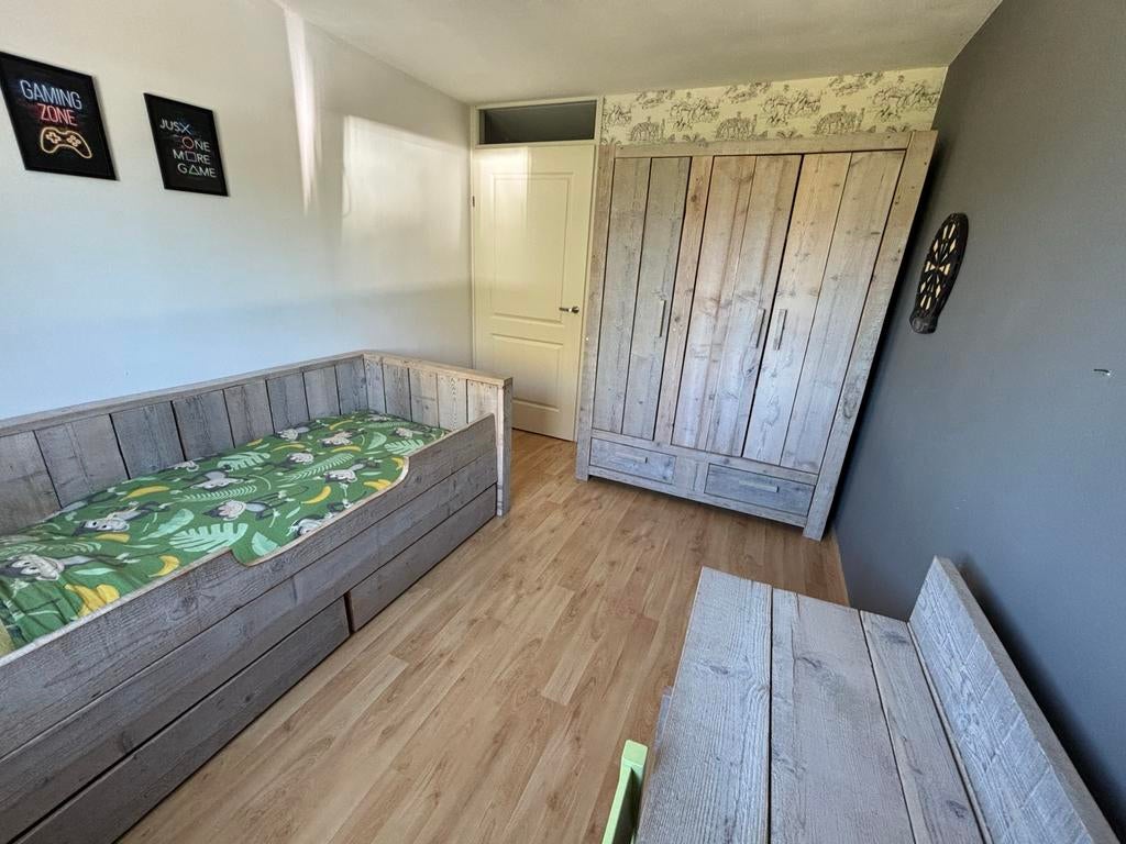 Complete (kinder) slaapkamer steigerhout, Ophalen, Zo goed als nieuw, Jongetje of Meisje