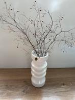 Delfts Wit vaas, Wit, Aardewerk of Porselein, Ophalen of Verzenden, Zo goed als nieuw