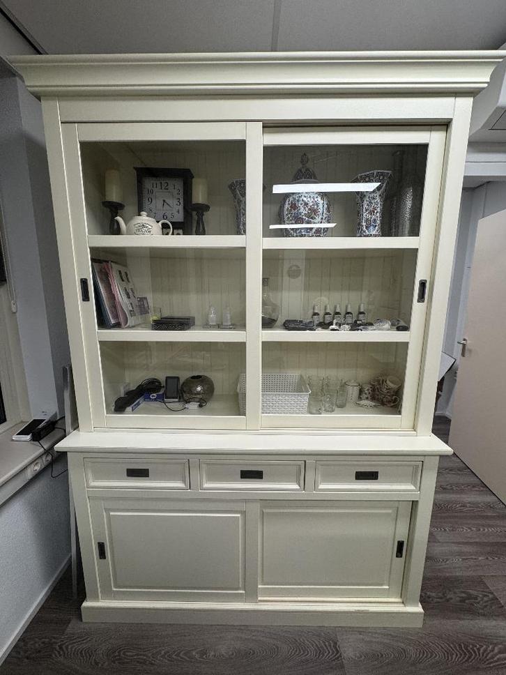 Landelijke buffetkast/ vitrinekast, Huis en Inrichting, Kasten | Vitrinekasten, Gebruikt, 200 cm of meer, 150 tot 200 cm, 25 tot 50 cm