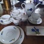 Vintage Porseleinen Theeservies met Blauwe Bloemen, Antiek en Kunst, Antiek | Servies compleet, Ophalen