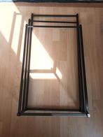 Handoekrek.44x21x85h. Zwart. Ijzer, Ophalen