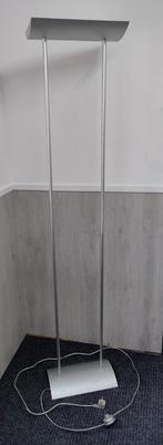 PHILIPS Moderne zilverkleurige vloerlamp. Staande lamp., Ophalen of Verzenden, Gebruikt, 150 tot 200 cm