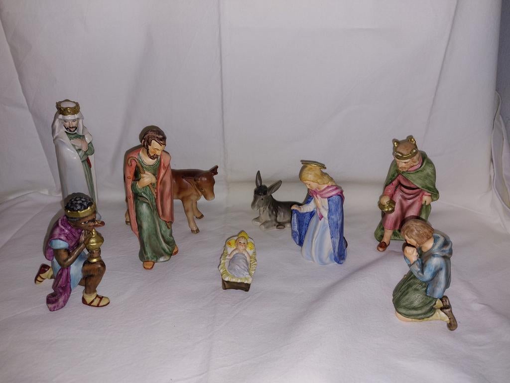 Goebel HX323 kerstgroep met kerststal, Ophalen of Verzenden