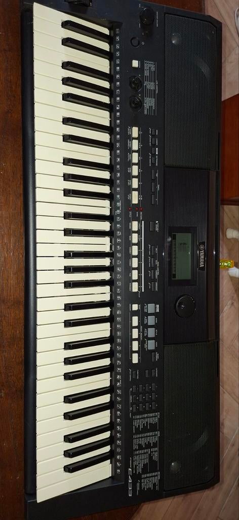 Yamaha PSR-E433 Keyboard - Zo goed als nieuw, Ophalen of Verzenden