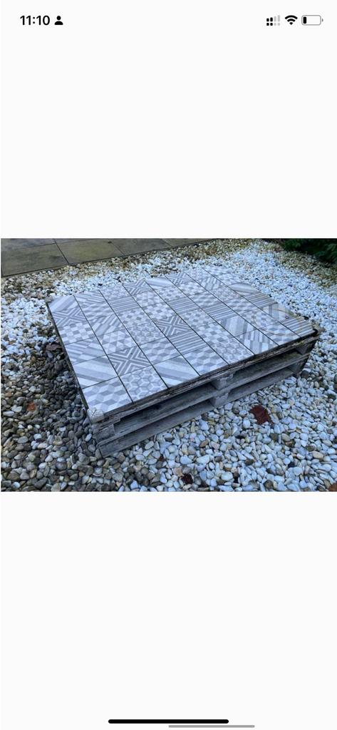 Zelfgemaakte pallet tafel met tegels, Ophalen, Gebruikt, Hout