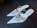 Witte Sandalen met Lage Hak - Maat 39, Ophalen of Verzenden, Gedragen, Wit, Sandalen of Muiltjes
