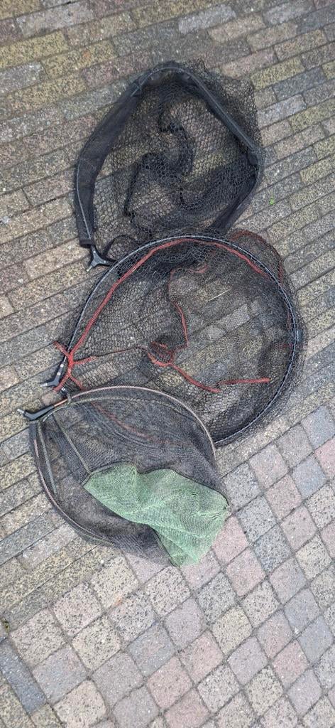 Schepnetten en een weegnet, Ophalen