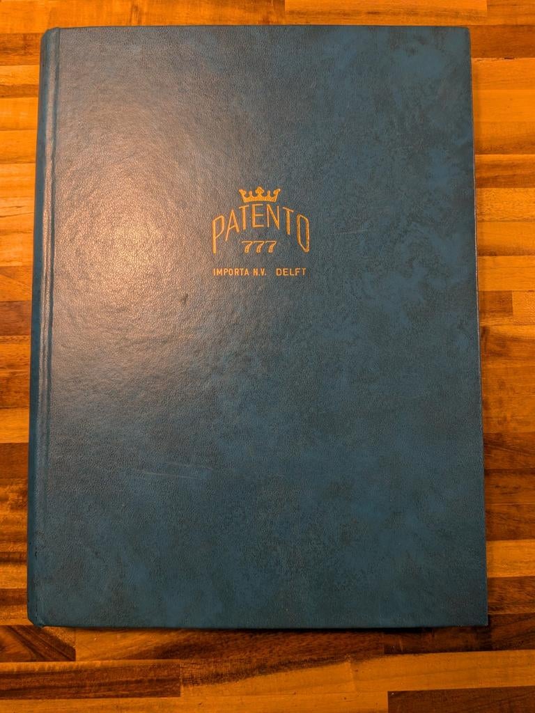 Patento postzegelalbum met diverse postzegels, Postzegels en Munten, Postzegels | Volle albums en Verzamelingen, Buitenland, Ophalen of Verzenden