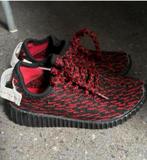 Sneakers Adidas yeezy boost maat 28, Kinderen en Baby's, Kinderkleding | Schoenen en Sokken, Ophalen of Verzenden, Zo goed als nieuw