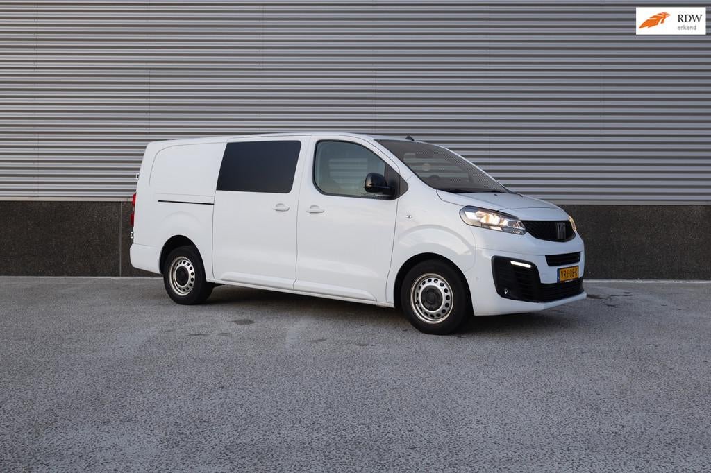 Fiat Scudo 2.0 MultiJet L3H1 DC Business Pro+ Toyota proace, Auto's, Voorwielaandrijving, Stof, Gebruikt, 4 cilinders