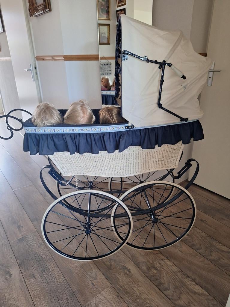 Antieke kinderwagen 1900,1910., Ophalen