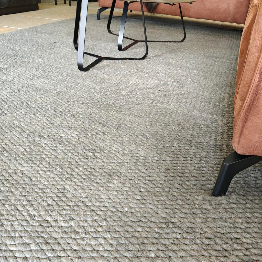 Wollen kleed 2x3 meter. Grijs/groen., Huis en Inrichting, Stoffering | Vloerbedekking, Ophalen, Groen, Zo goed als nieuw, Minder dan 10 m²