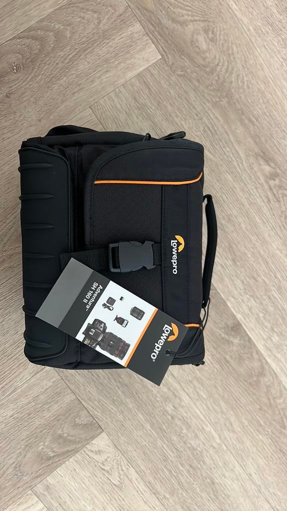 Lowepro camera tas, Ophalen of Verzenden, Nieuw, Schoudertas, Lowepro