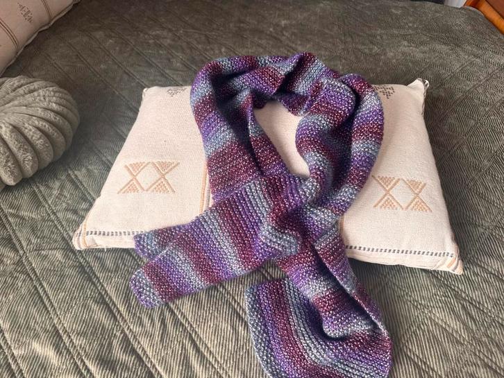 Handmade Knitted Scarves – Unique & Cozy, Kleding | Dames, Mutsen, Sjaals en Handschoenen, Nieuw, Sjaal, Maat 38/40 (M), Ophalen of Verzenden