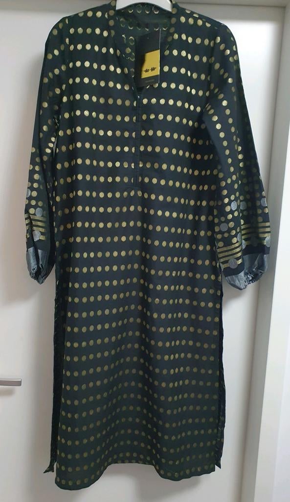 Zwarte tuniek met gouden stippen en zilveren accenten, Kleding | Dames, Zwart, Nieuw, Ophalen of Verzenden, Khaadi