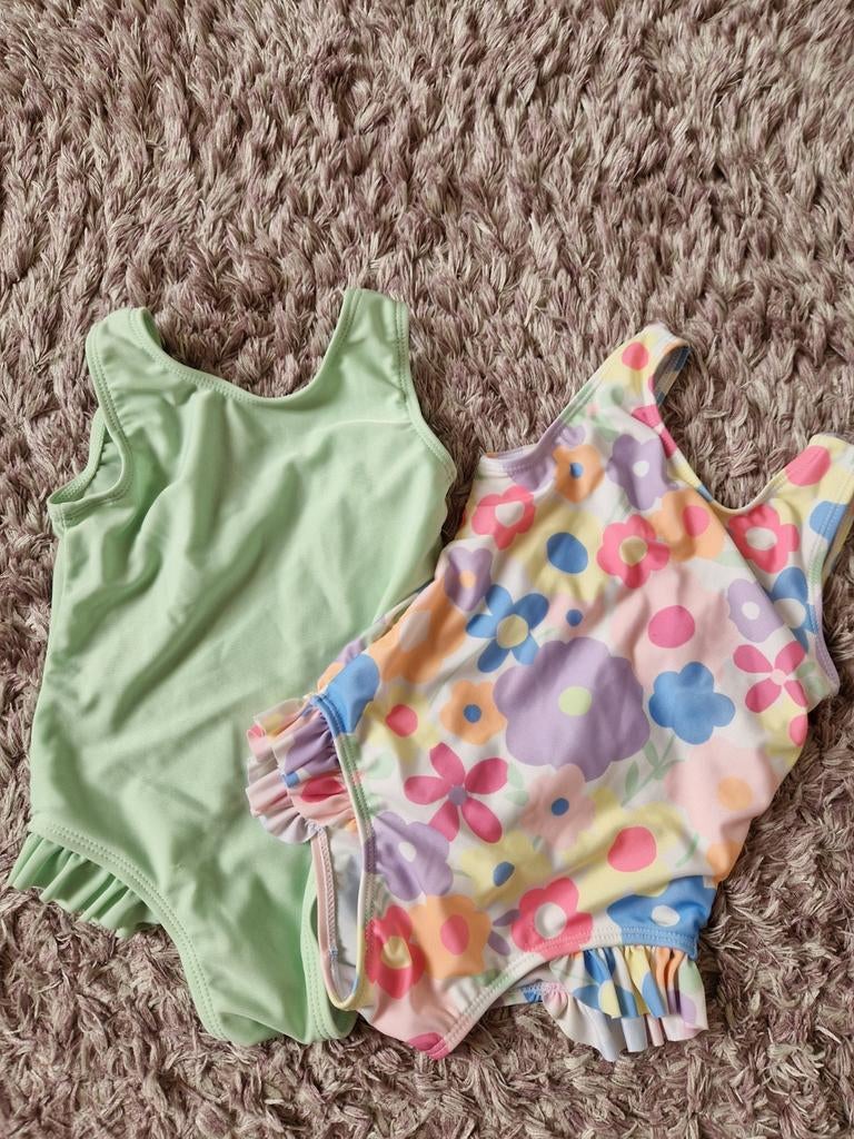 2x badpakjes, Kinderen en Baby's, Babykleding | Baby-zwemkleding, Meisje, Badpak, Ophalen of Verzenden, Zo goed als nieuw
