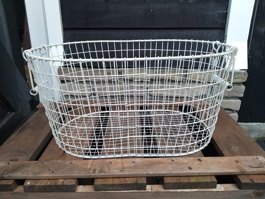 creme draadmand, Huis en Inrichting, Woonaccessoires | Schalen en Manden, Ophalen of Verzenden, Gebruikt, Rond, Overige materialen