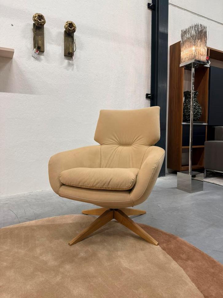 Leolux Lloyd draaifauteuil Comfort plus Design stoel, Huis en Inrichting, Fauteuils, Gebruikt, Stof, 75 tot 100 cm, Ophalen of Verzenden