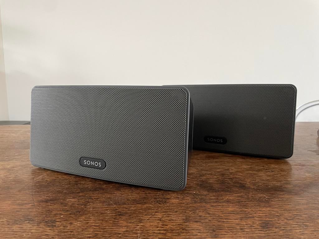 2 Sonos Play 3 speakers, Audio, Tv en Foto, Luidsprekers, Gebruikt, Front, Rear of Stereo speakers, Sonos, Ophalen