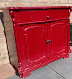 Antiek rood kastje met lade en deurtjes, Ophalen
