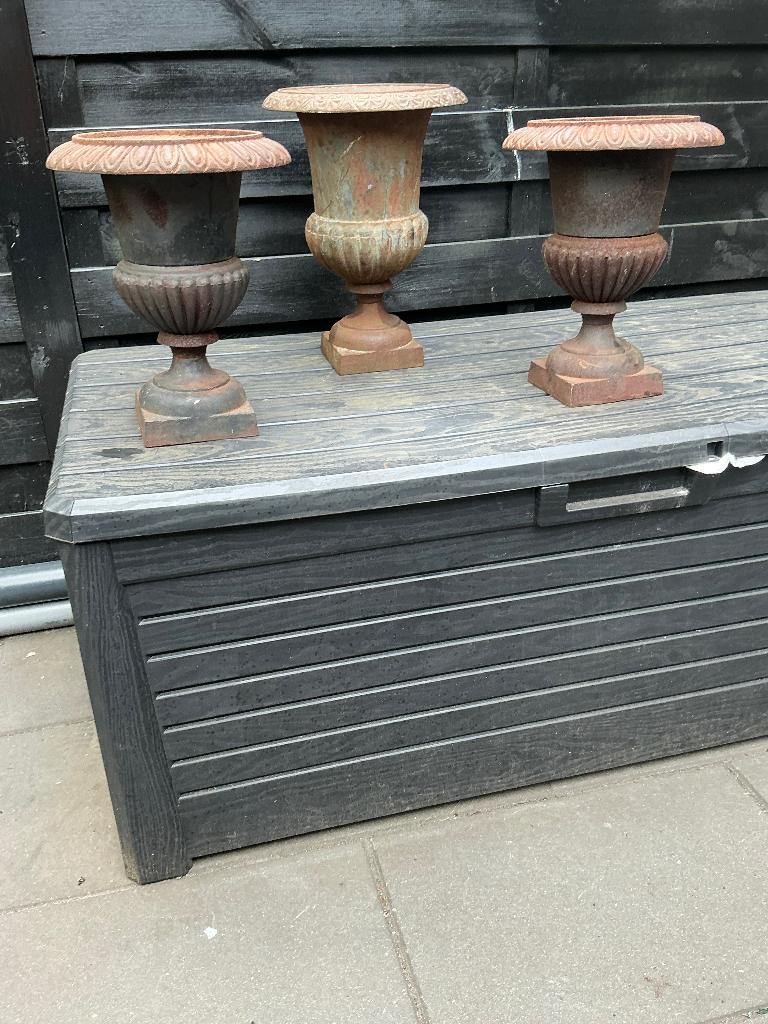 Gietijzeren vazen, Tuin en Terras, Ophalen, Gebruikt