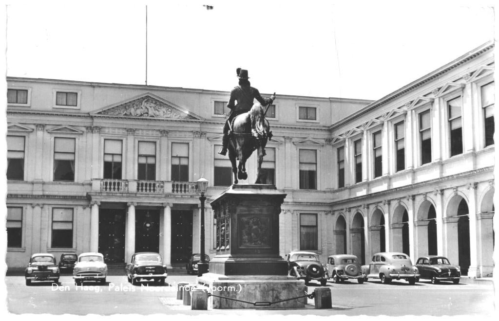 967254 Den Haag Paleis Noordeinde auto 1960 Gelopen mt zegel, Ophalen of Verzenden, 1960 tot 1980, Gelopen, Zuid-Holland