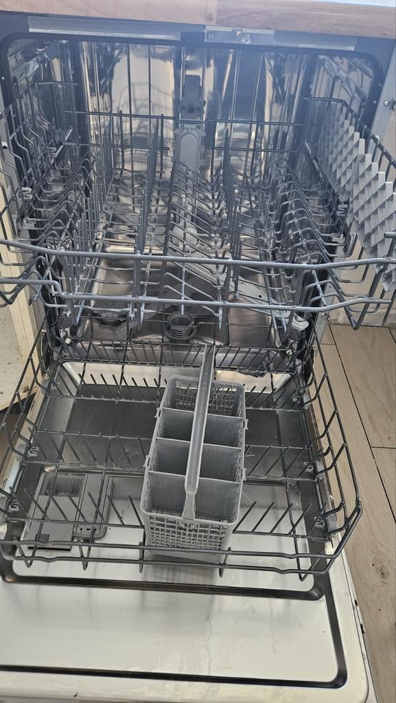 Inventum onderbouw vaatwasser - werkt prima!, Witgoed en Apparatuur, Vaatwasmachines, Ophalen, Gebruikt, Inbouw, 85 tot 90 cm