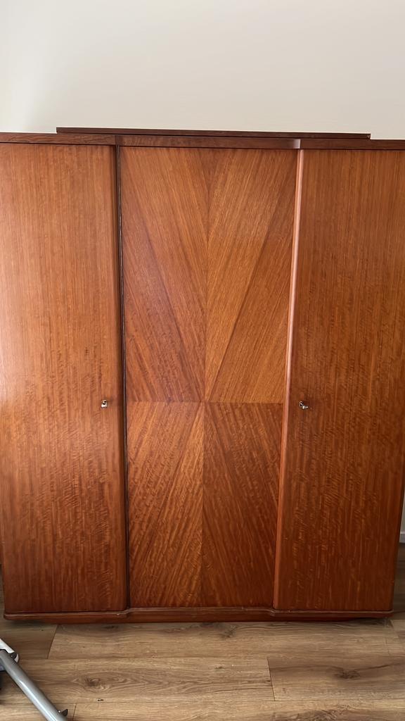 Vintage linnenkast jaren 50, Antiek en Kunst, Antiek | Meubels | Kasten, Ophalen of Verzenden