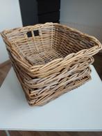 Rieten - rotan mand (vierkant), Huis en Inrichting, Woonaccessoires | Schalen en Manden, Mand, Vierkant, Ophalen of Verzenden