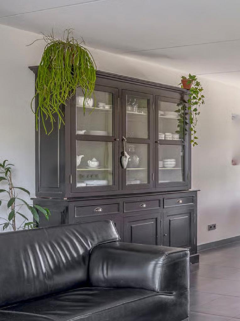 Prachtige oude buffetkast, Ophalen, Zo goed als nieuw, 25 tot 50 cm, 200 cm of meer