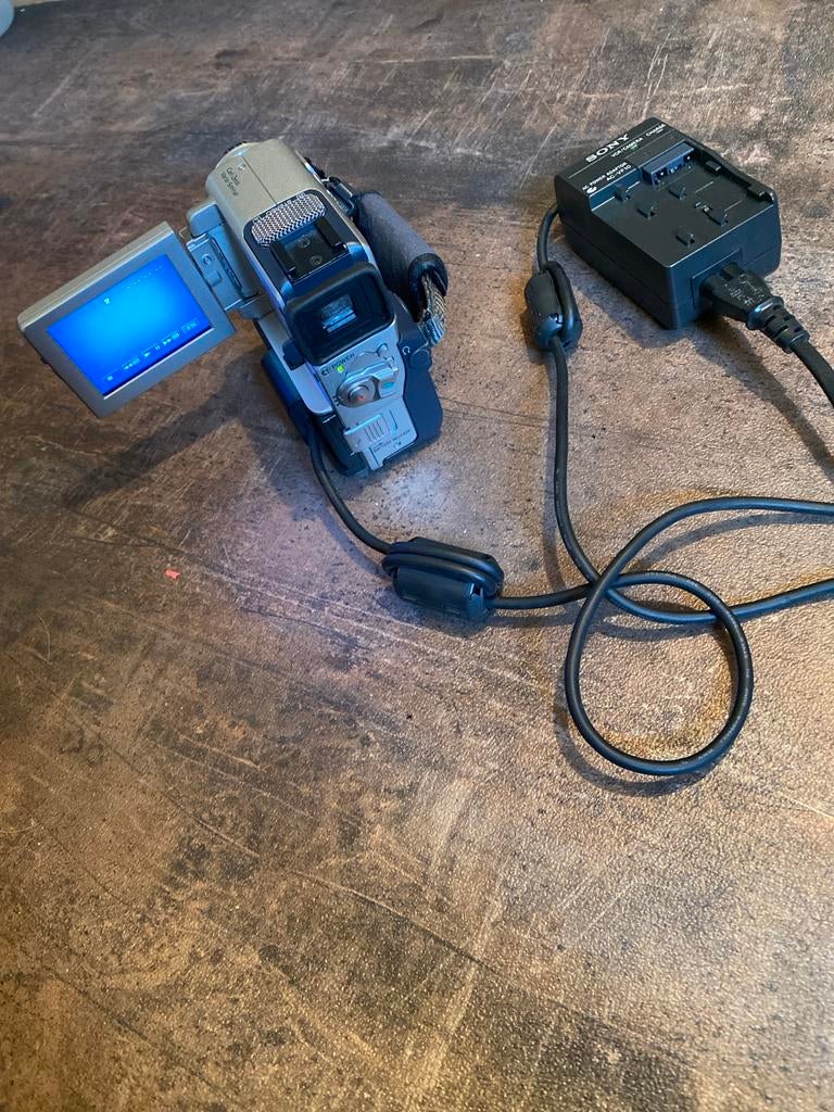 Sony Digital Handycam DCR-TRV14E - Vintage Video Camera, Mini dv, Gebruikt, Sony, Camera