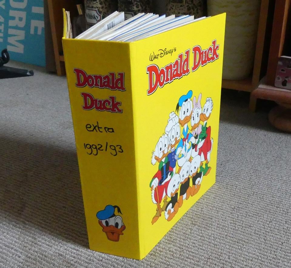 Donald Duck Extra 1992 compleet en 1993 in verzamelband, Boeken, Stripboeken, Gelezen, Complete serie of reeks, Walt Disney, Ophalen of Verzenden