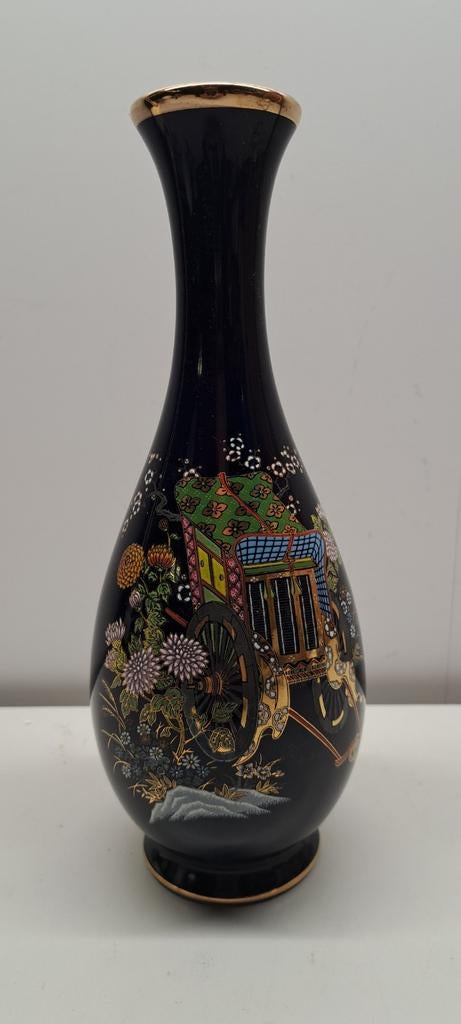 Japans vaasje met bloemen en koets, Ophalen of Verzenden