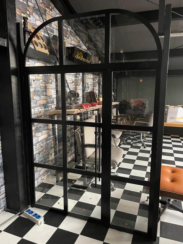 Stalen pui voor kinderkamer of winkel voor kinder kleding, 200 cm of meer, Nieuw, Ophalen of Verzenden, 200 cm of meer