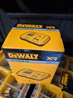 Dewalt XR 18V Lithium Ion Oplader DCB117, Ophalen of Verzenden, Nieuw, Boor- en Schroefmachine