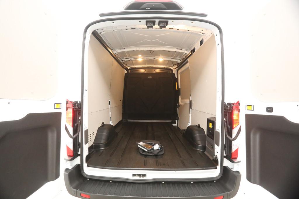 Ford E-Transit L2H2 Trend 68 kWh | Snelladen | SOH 98% | Air, Auto's, Bestelauto's, Automaat, Gebruikt, Wit, 184 pk