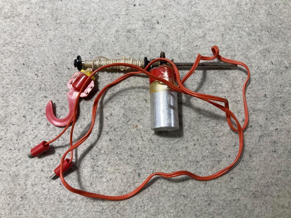 plasticant motor vintage met draad snoer en stekkertjes, Ophalen of Verzenden, Gebruikt, Overige merken