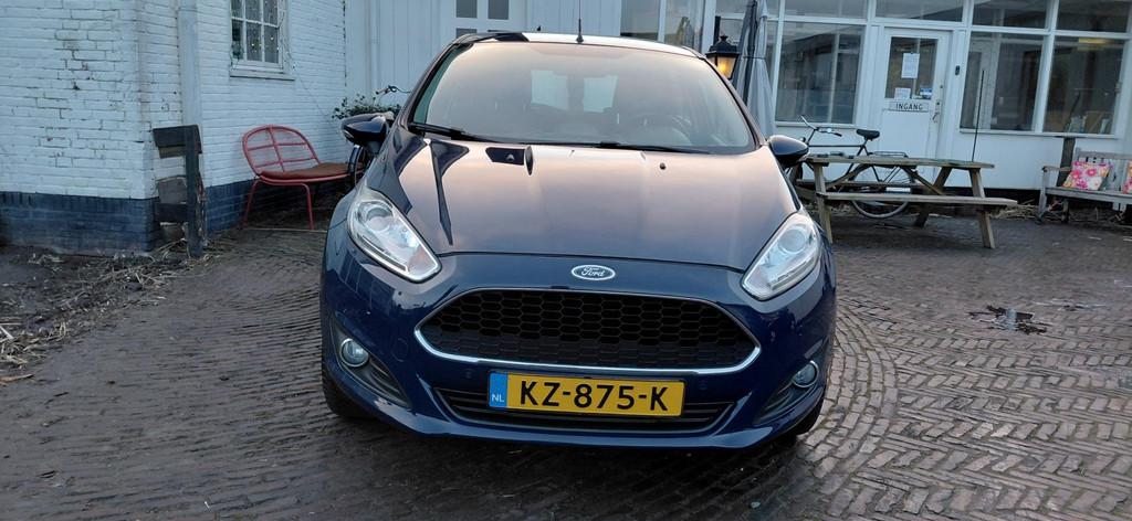 Ford Fiesta 1.0 Style Ultimate 100 % Nieuwstaat en 100 % For, Auto's, Ford, Voorwielaandrijving, Stof, 525 kg, Met garantie (alle)