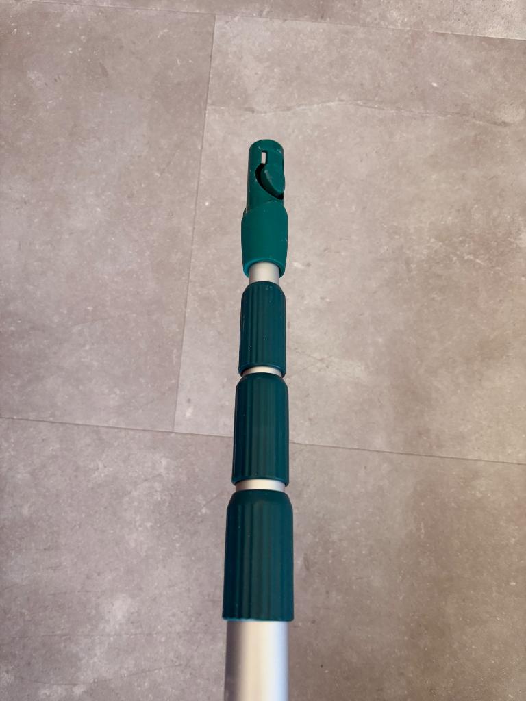 Leifheit telescoopsteel aluminium (145-400 cm) click system, Huis en Inrichting, Schoonmaakartikelen, Ophalen of Verzenden, Raamwisser of Trekker