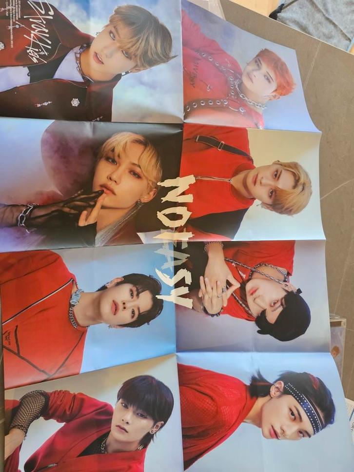 Stray Kids NOEASY K-Pop Poster - Officieel Merchandise, Verzamelen, Posters, Zo goed als nieuw, Muziek, A1 t/m A3, Rechthoekig Staand