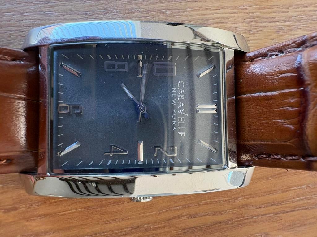 Horloge Caravelle (Bulova), Ophalen of Verzenden, Zo goed als nieuw, Staal, Overige merken